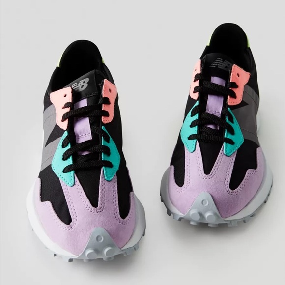 New balance WS327 Aritzia collab.  Size 8.  Brand new in box. - Picture 6 of 8